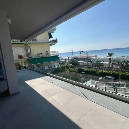 Apartment Cristallo 12 Pietra Ligure
